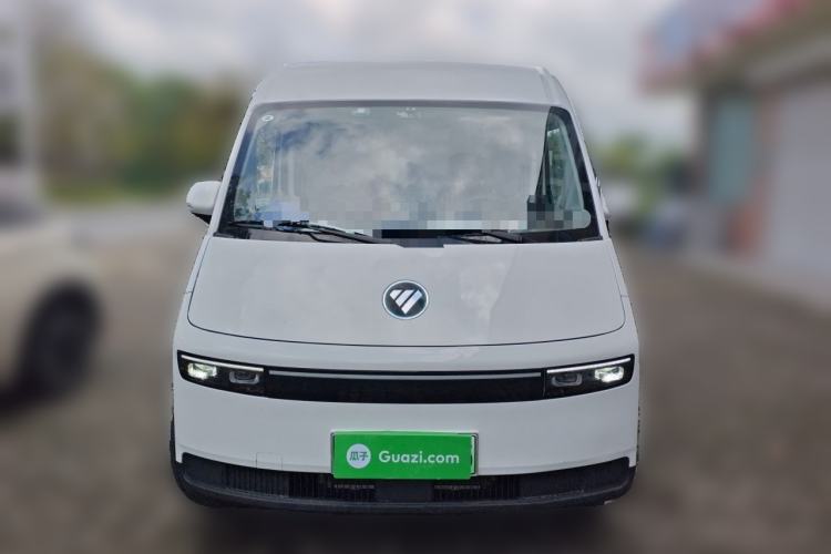 Used Foton Fengjing i9 2025 Model: i9+ Professional Logistics Long-Wheelbase Front-Drive, Aiyike 60.37 kWh, Smart Journey Edition, Flat Roof, Single Tire, 2 Seats Front