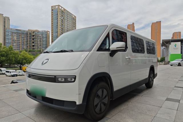 Foton Fengjing i9 2025 Model—Multi-purpose Long-axle Front-wheel-drive, Aiyike 51.52 kWh, Zhiyuan Edition, Flat Roof, Single Tire, 6 Seats usado