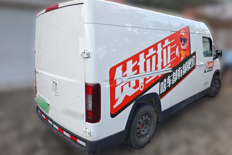 Used Foton Fengjing i9 2025 Model: i9+ Professional Logistics Long-Wheelbase Front-Drive, Aiyike 60.37 kWh, Smart Journey Edition, Flat Roof, Single Tire, 2 Seats Rear Right 45 Deg
