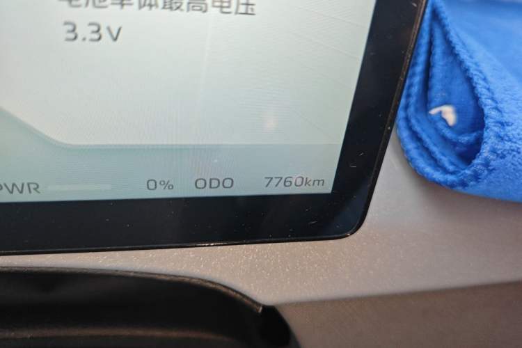 Used Foton Fengjing i9  Odometer Close Up