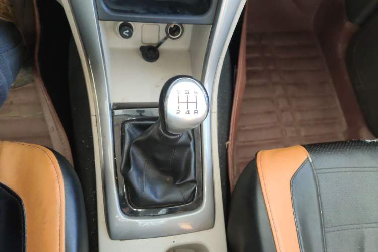 Used Foton Gatu ix5 2016 1.5L Zhiyue Model Gear Lever
