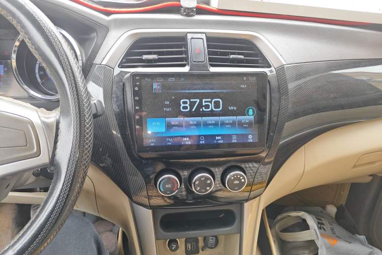 Used Foton Gatu ix5 2016 1.5L ZhiZhen Trim Audio And AC Panel