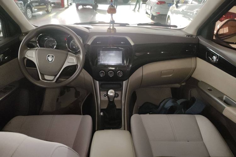 Used Foton Gatu ix5 2016 1.5L Zhiyue Model Center Console