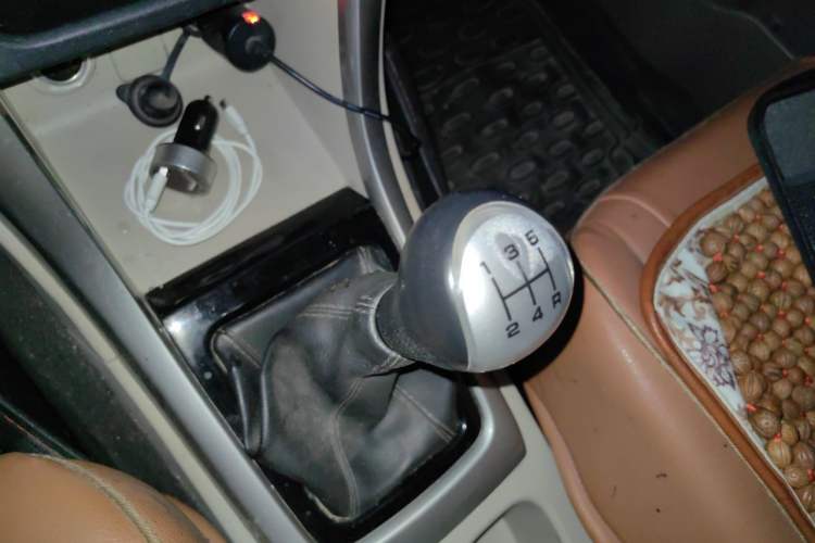 Used Foton Gatu ix5 2016 1.5L Zhiyue Model Gear Lever