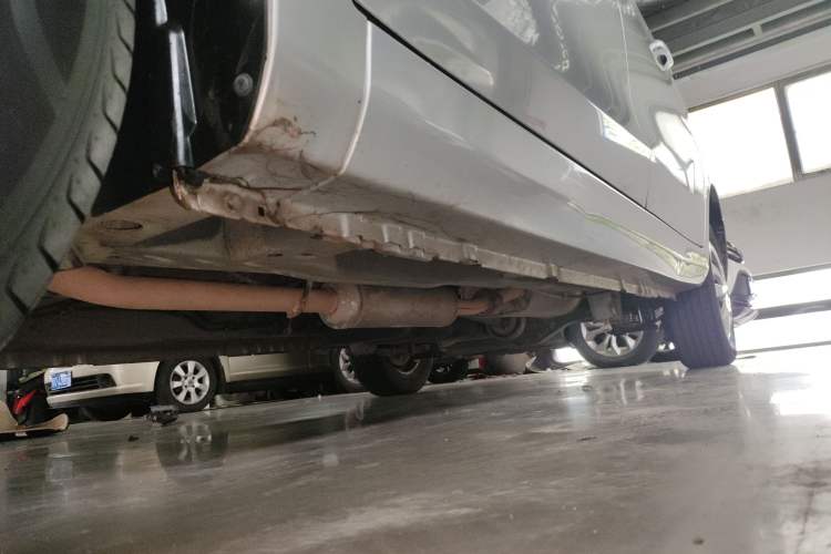 Used Foton Gatu ix5 2016 1.5L Zhiyue Model Left Side Sill