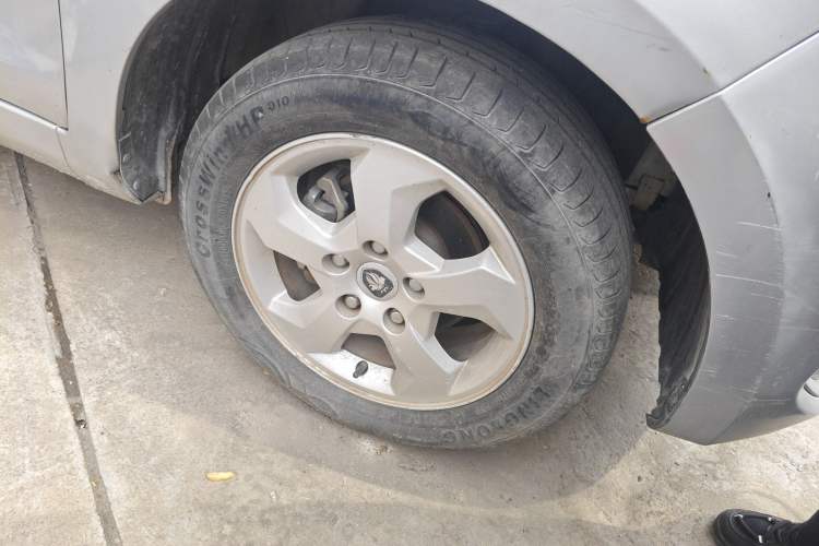 Used Foton Gatu ix5 2016 1.5L ZhiZhen Trim Right Front Wheel Hub