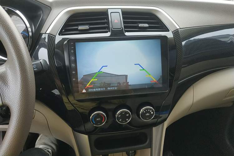 Used Foton Gatu ix5 2016 1.5L Zhiyue Model Audio And AC Panel