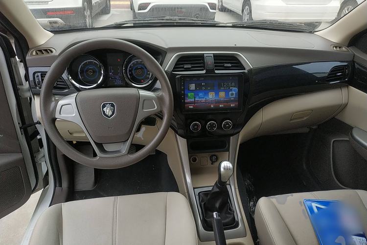 Used Foton Gatu ix5 2016 1.5L Zhiyue Model Center Console