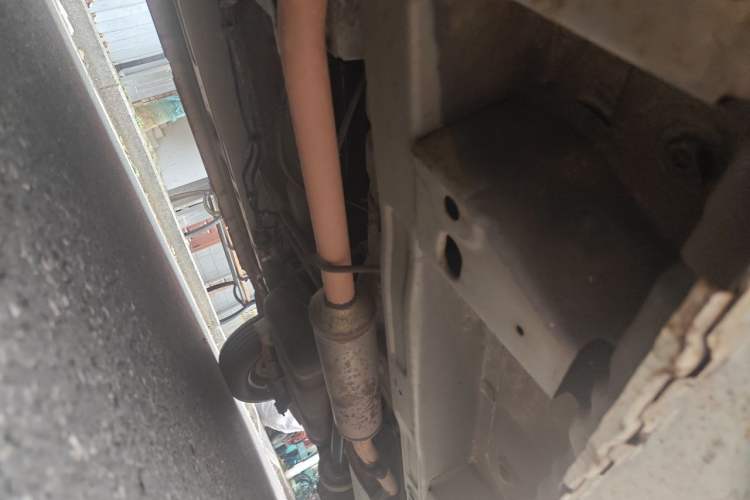 Used Foton Gatu ix5 2016 1.5L Zhiyue Model Chassis Front Left