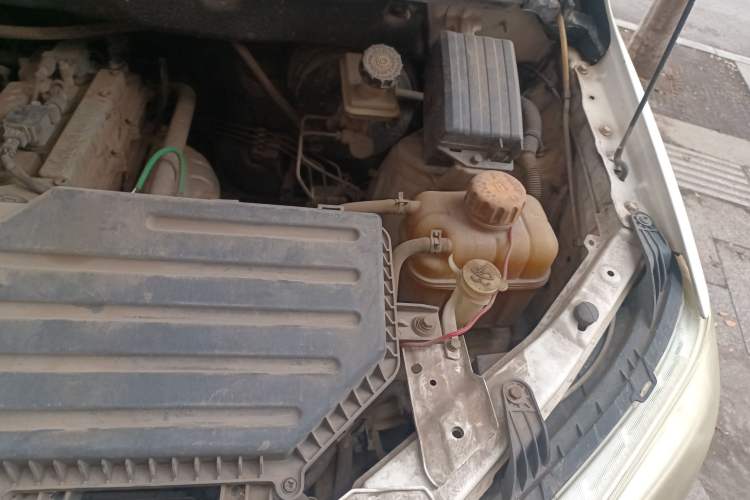 Used Foton Gatu ix5 2016 1.5L Zhiyue Model Engine Bay Left