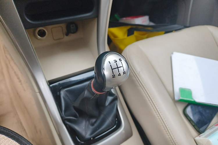 Used Foton Gatu ix5 2016 1.5L Zhiyue Model Gear Lever