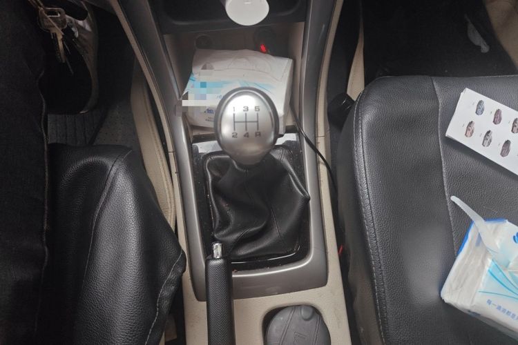 Used Foton Gatu ix5 2016 1.5L Zhiyue Model Gear Lever
