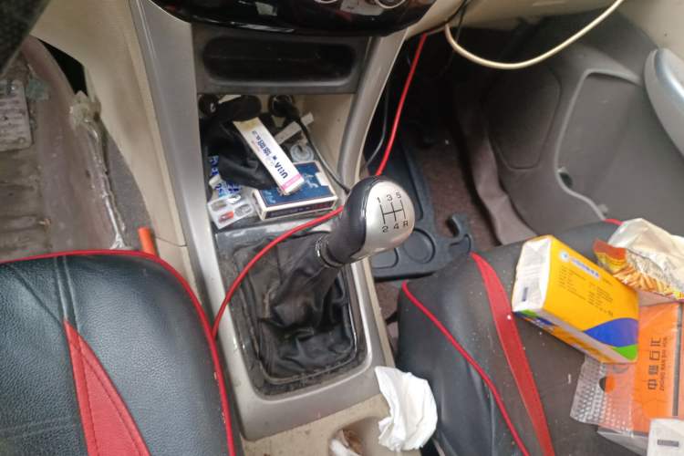 Used Foton Gatu ix5 2016 1.5L Zhiyue Model Gear Lever