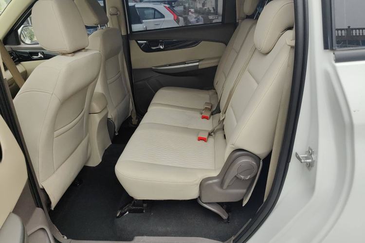 Used Foton Gatu ix5 2016 1.5L Zhiyue Model Interior 1