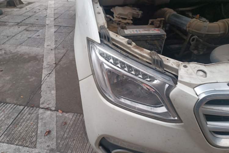 Used Foton Gatu ix5 2016 1.5L Zhiyue Model Right Front Headlight