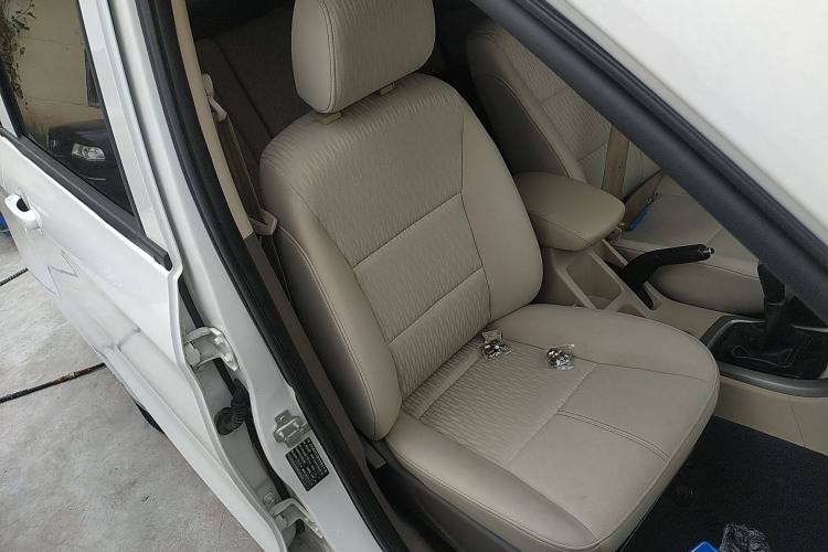Used Foton Gatu ix5 2016 1.5L Zhiyue Model Right Front Seat