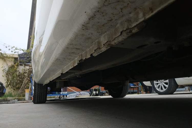 Used Foton Gatu ix5 2016 1.5L Zhiyue Model Right Side Sill