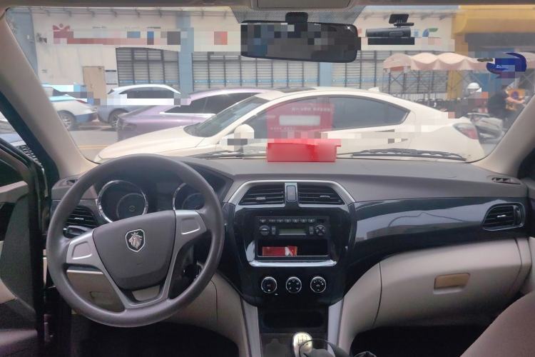 Used Foton Gatu ix5 2016 1.5L Zhiyue Model Center Console