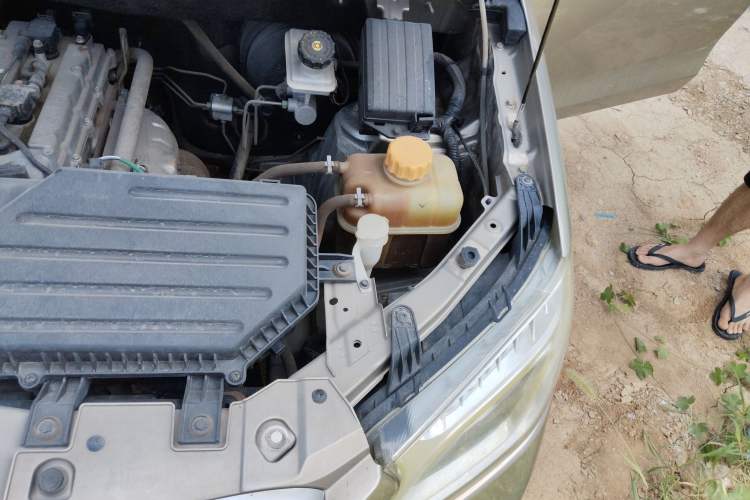 Used Foton Gatu ix5 2016 1.5L Zhiyue Model Engine Bay Left
