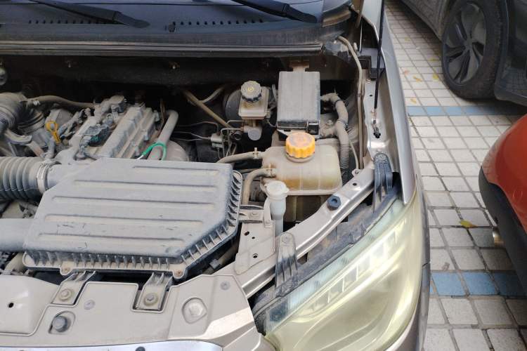 Used Foton Gatu ix5 2016 1.5L Zhiyue Model Engine Bay Left
