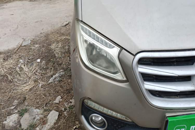 Used Foton Gatu ix5 2016 1.5L Zhiyue Model Right Front Headlight