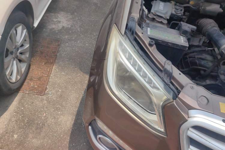 Used Foton Gatu ix5 2016 1.5L Zhiyue Model Right Front Headlight