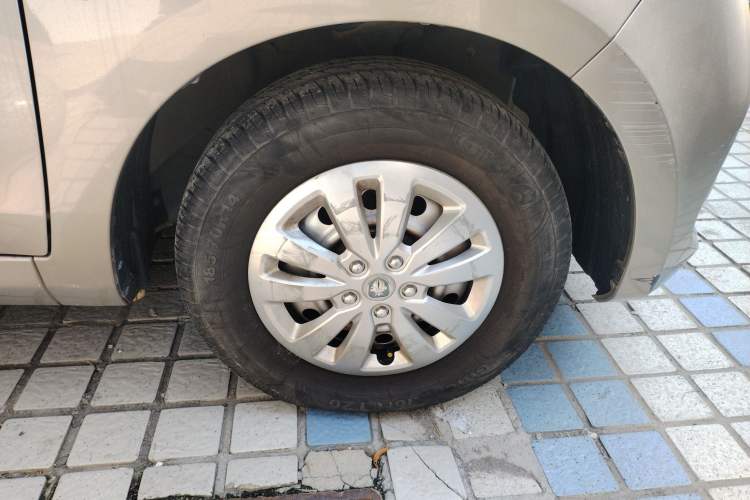 Used Foton Gatu ix5 2016 1.5L Zhiyue Model Right Front Wheel Hub
