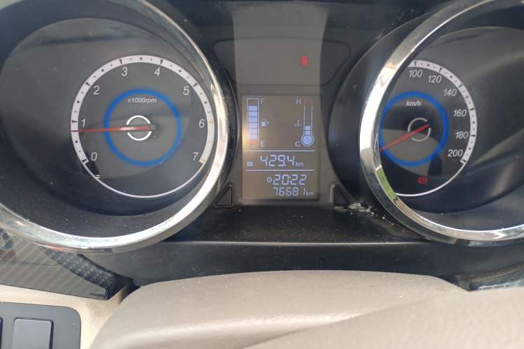 Used Foton Gatu ix5 2017 1.2L Zhiyue Model Odometer Close Up