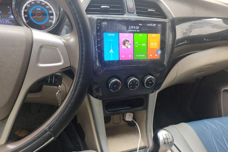 Used Foton Gatu ix5 2018 1.5L Standard Version DAM15DL Audio And AC Panel