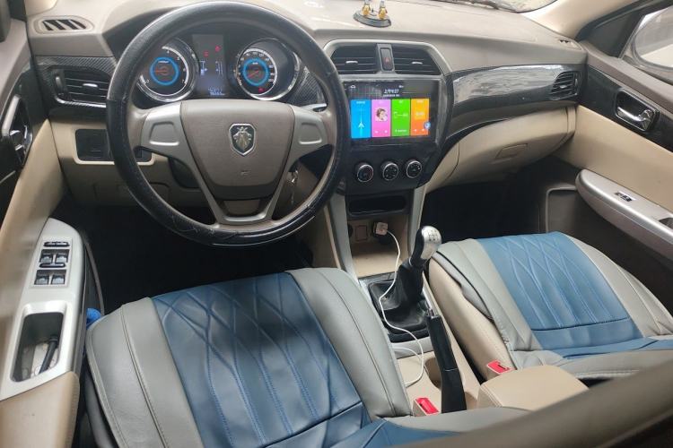 Used Foton Gatu ix5 2018 1.5L Standard Version DAM15DL Center Console