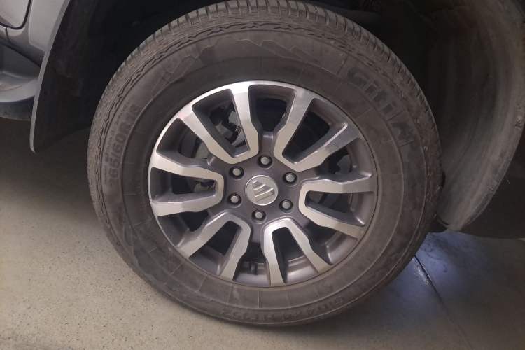 Used Foton General F9 2022 2.0T Gasoline Manual 4x4 Enjoyment Version Standard Cab 4G20TI5 Right Front Wheel Hub