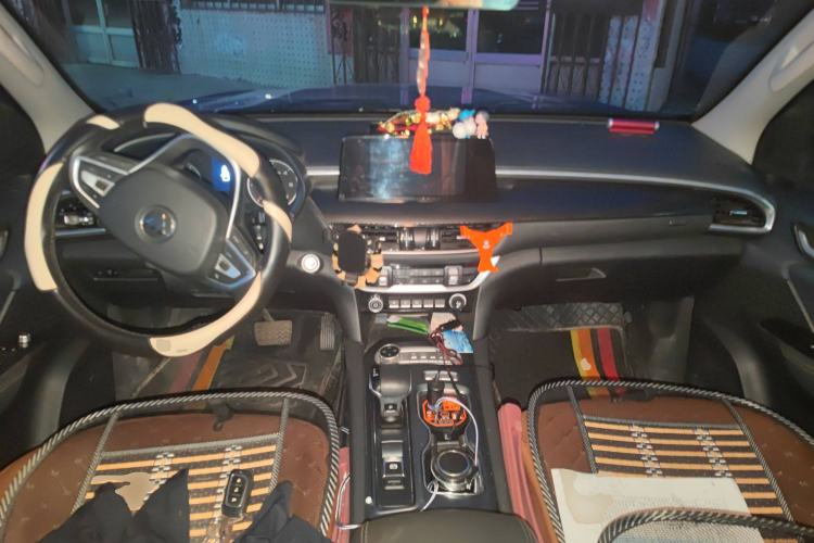 Used Foton General F9 2022 2.0T Diesel Automatic 4x4 Enjoyment Version Long Bed 4F20TC Center Console