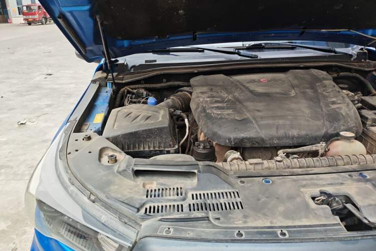 Used Foton General F9 2022 2.0T Diesel Manual 4x4 Enjoyment Version with Long Bed – 4F20TC Engine Bay Right