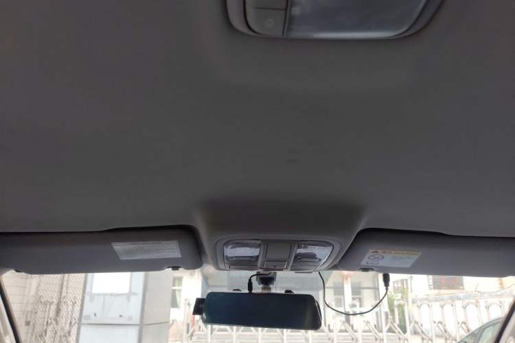Used Foton General F9 2022 2.0T Diesel Automatic 4x4 Enjoyment Version Standard Cab 4F20TC Headliner