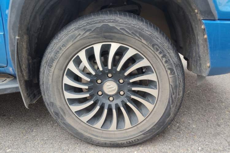 Used Foton General F9 2022 2.0T Diesel Automatic 4x4 Enjoyment Version Standard Cab 4F20TC Right Front Wheel Hub