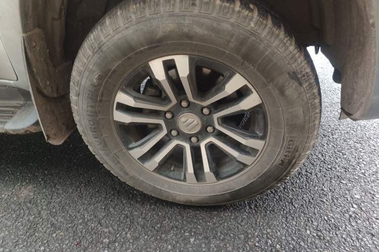 Used Foton General F9 2022 2.0T Diesel Automatic 2WD Enjoyment Version with Long Bed 4F20TC Right Front Wheel Hub