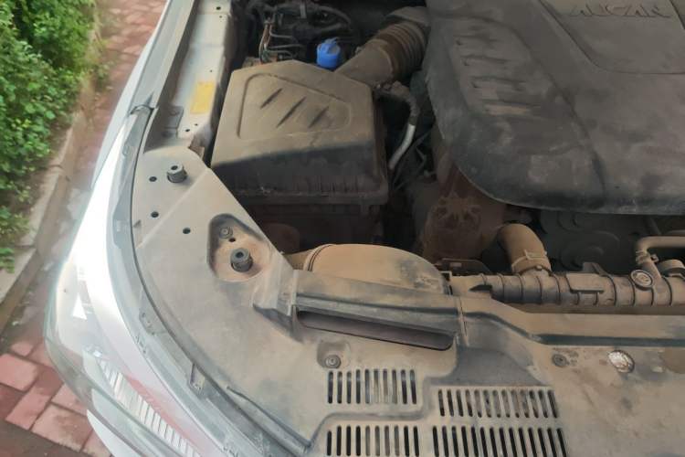Used Foton General F9  Engine Bay Right