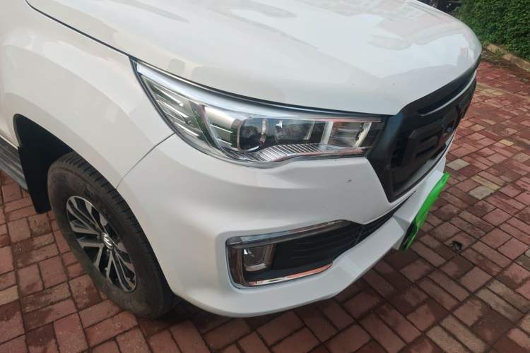 Used Foton General F9  Right Front Headlight