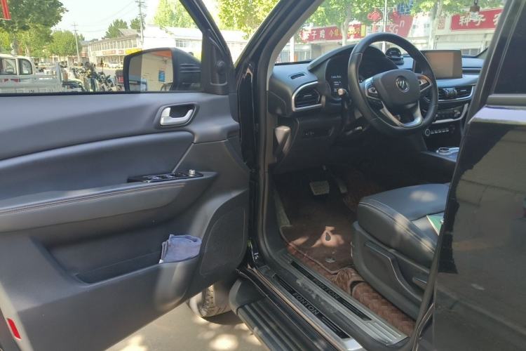 Used Foton General F9 2023 2.0T Diesel Automatic 4x4 Youth Luxury Long-Body Version 4F20TC Driver Seat