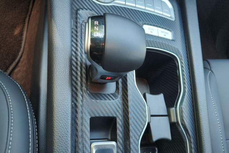 Used Foton General F9 2023 2.0T Diesel Automatic 4x4 Youth Luxury Long-Body Version 4F20TC Gear Lever