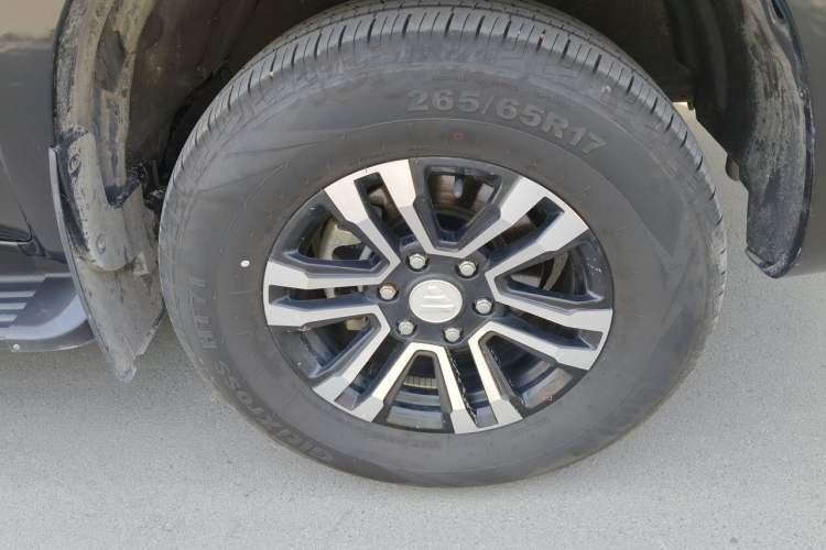 Used Foton General F9 2023 2.0T Diesel Automatic 4x4 Youth Luxury Long-Body Version 4F20TC Right Front Wheel Hub