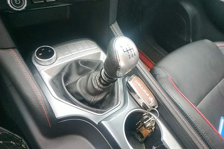 Used Foton General F9 2023 2.0T Diesel Manual 4x4 Youth Luxury Long-Body Version 4F20TC Gear Lever