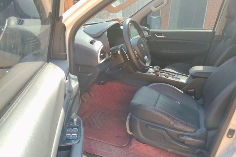 Used Foton General F9 SUV 2022 2.0T Gasoline Automatic Two-Wheel Drive Luxury Version Driver Seat