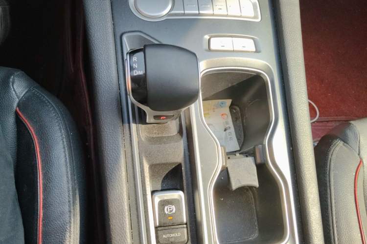 Used Foton General F9 SUV 2022 2.0T Gasoline Automatic Two-Wheel Drive Luxury Version Gear Lever