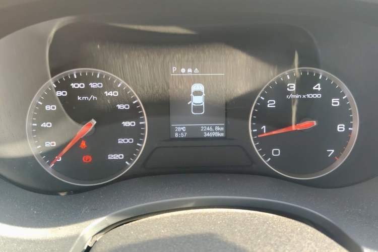 Used Foton General F9 SUV 2022 2.0T Gasoline Automatic Two-Wheel Drive Luxury Version Instrument Cluster