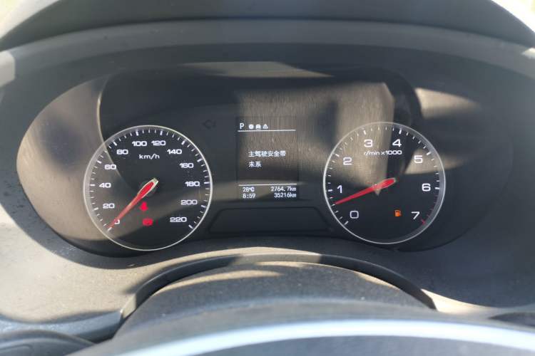Used Foton General F9 SUV 2022 2.0T Gasoline Automatic Two-Wheel Drive Luxury Version Instrument Cluster