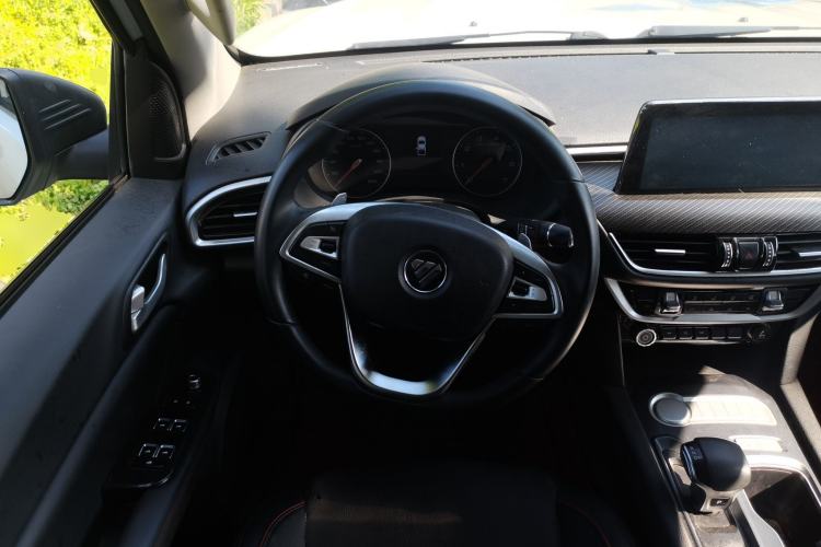 Used Foton General F9 SUV 2022 2.0T Gasoline Automatic Two-Wheel Drive Luxury Version Steering Wheel