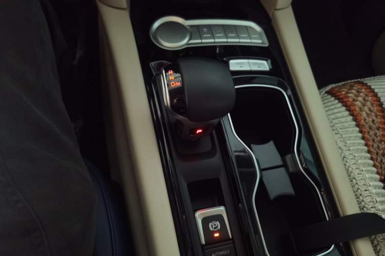 Used Foton General G7 2022 2.0T Diesel Automatic 2WD Enjoyment Version with Long Bed 4F20TC Gear Lever