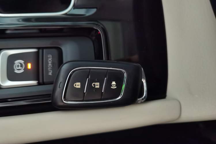 Used Foton General G7 2022 2.0T Diesel Automatic 2WD Enjoyment Version with Long Bed 4F20TC Interior 1