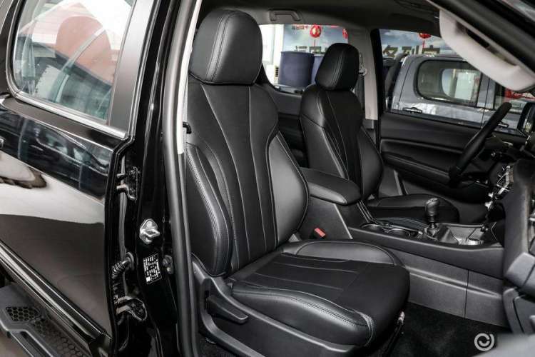 Used Foton General G9 2023 2.0T Armored Great General Automatic 4x4 Diesel Enjoyment Model Long Wheelbase 4F20TC Interior 3